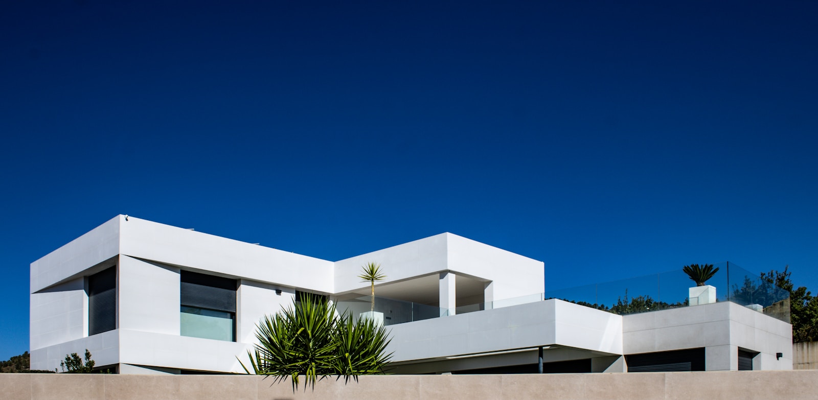 Casa modular de arquitectura contemporánea y líneas geométricas